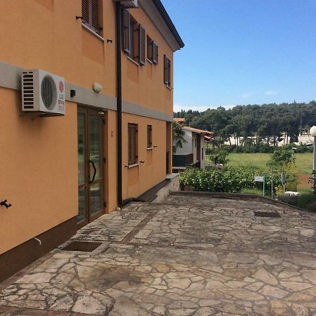 Appartamento Tiny Studio Big Living Rovigno Esterno foto